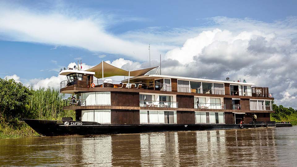 upscale-adventure-river-zafiro-cruise-amazon