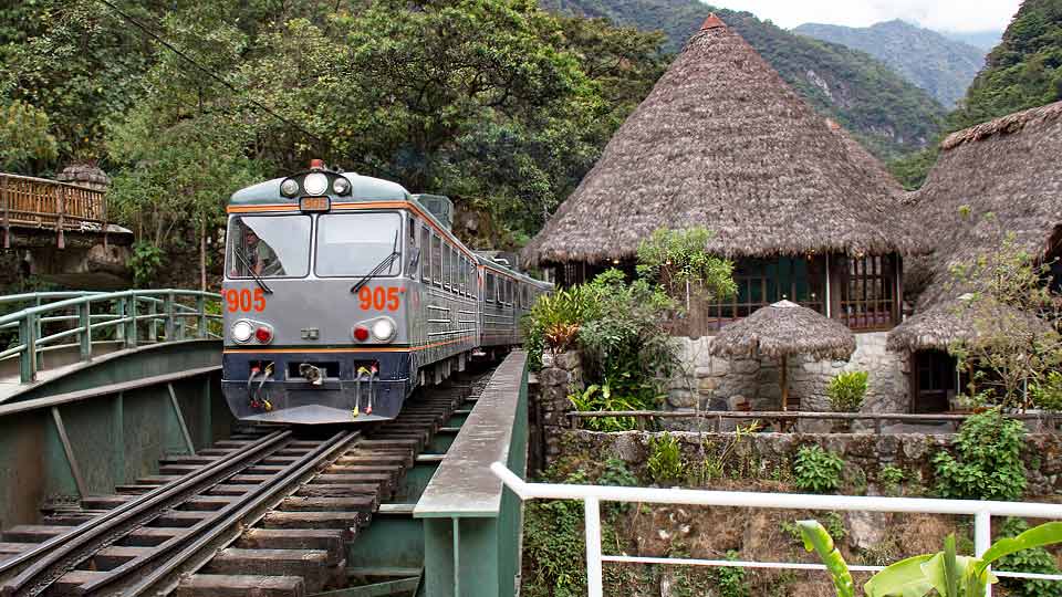 ways to get to machu picchu pueblo