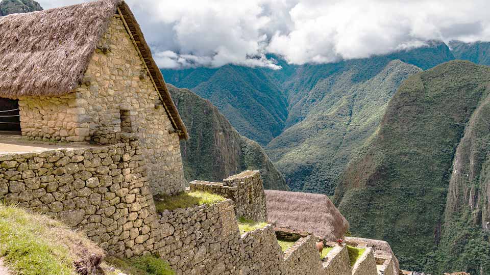 how to get to machu picchu ruins