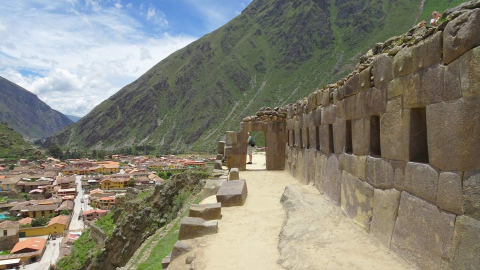 luxury tours in peru sacred valley