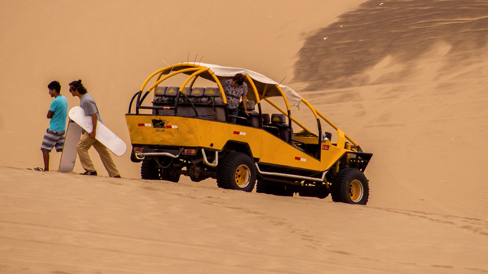sandboarding in huacachina and buggy riding 