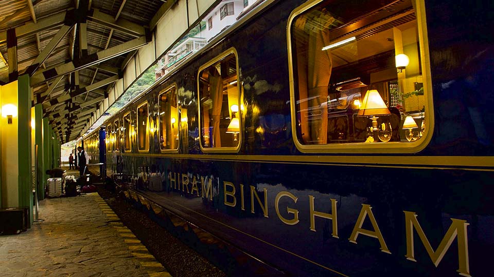 luxury adventure travel train to machu picchu