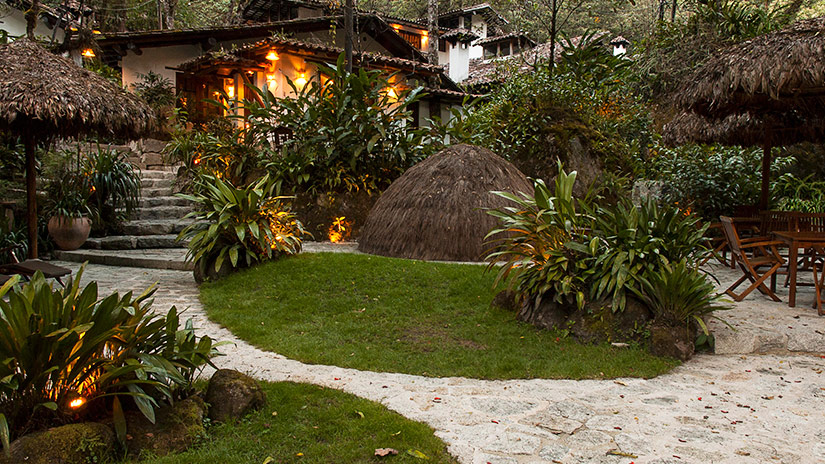 luxury travel to machu picchu hotels
