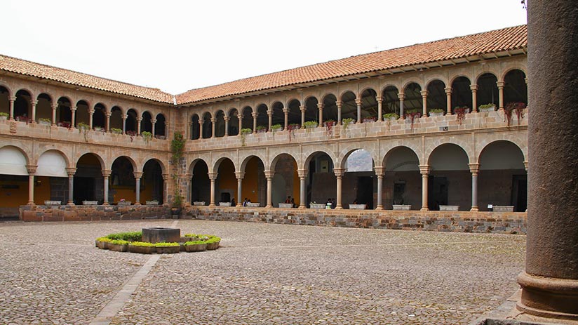 tourist attractions in cusco churches cathedralas monasteries