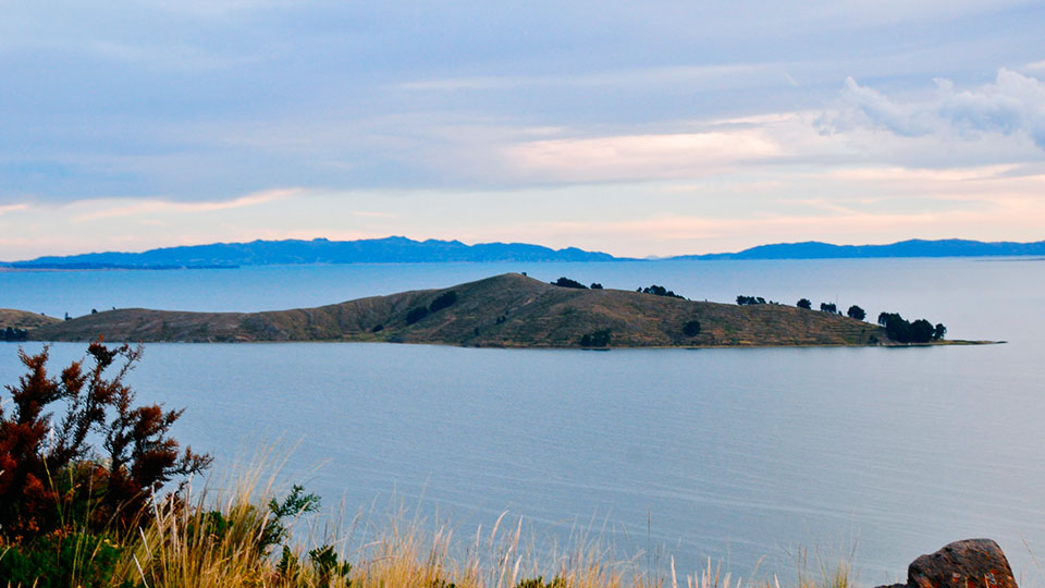 titicaca highest navigable lake recommendations