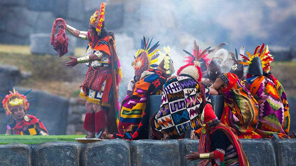 traditions in Peru festivities