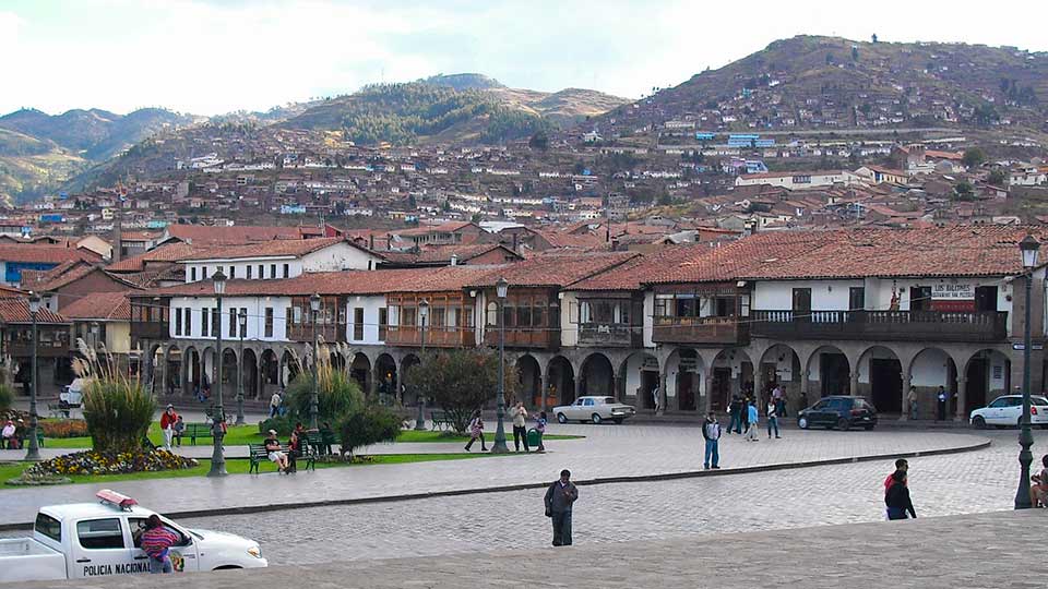 cusco buildings qasana