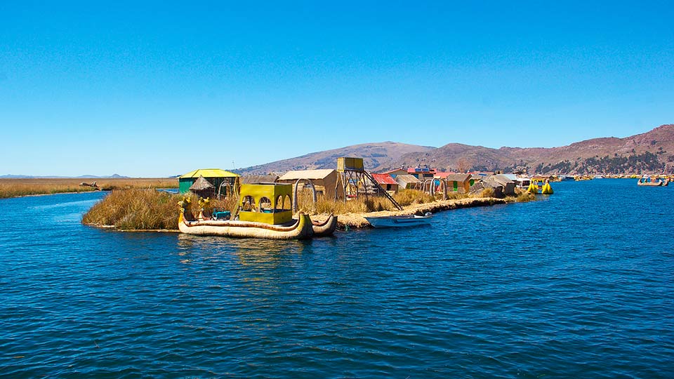 natural attractions lake titicaca