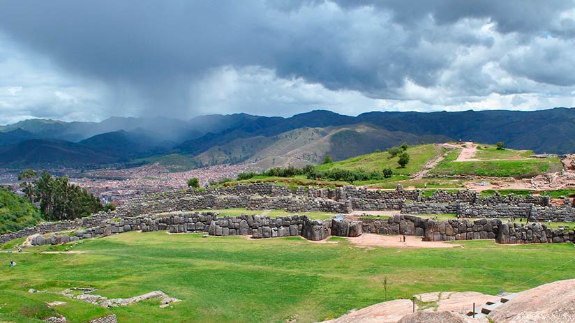 reasons to visit cusco sacsayhuaman